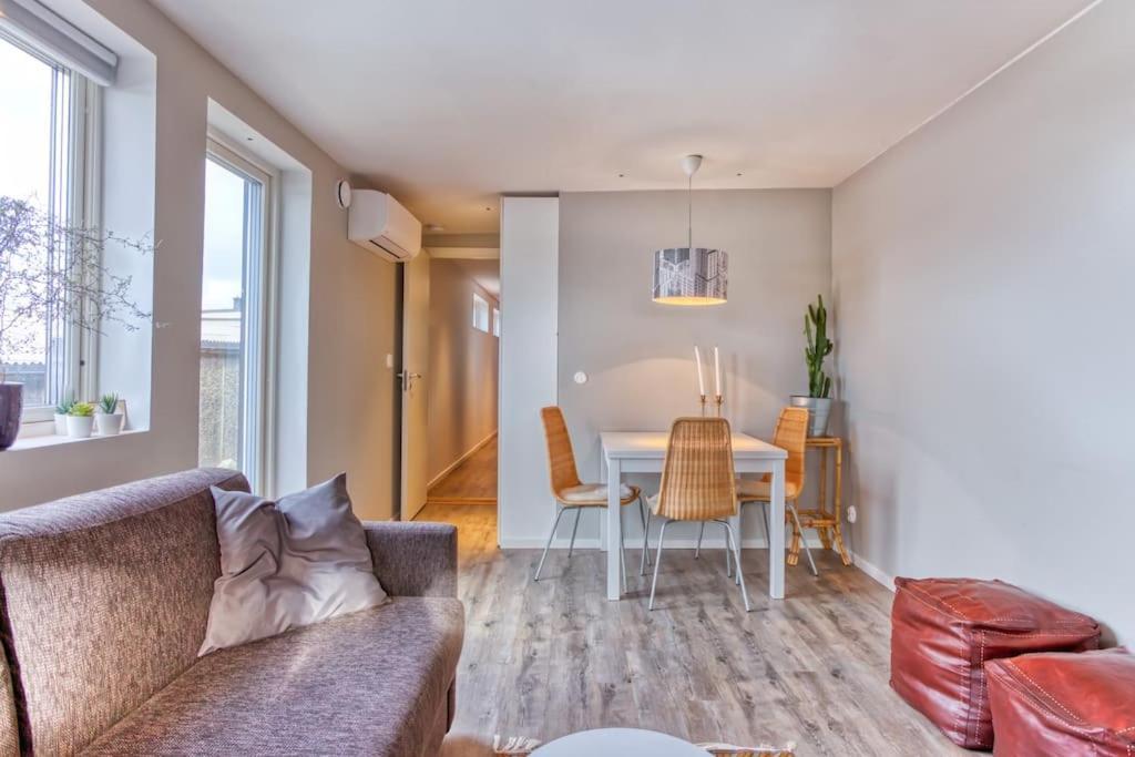 Beautiful Home Away From Home Near Stockholm City Saltsjöbaden Exterior foto